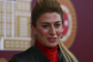 CHP'li Engin'den 8 Mart teklifi