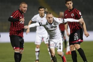 Beşiktaş ile Gençlerbirliği 90. randevuda
