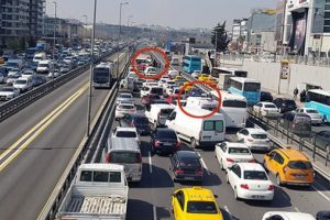 Trafik kilitlendi! Ambulans bile gidemedi