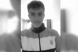 18 yaşındaki genç futbolcu yatağında ölü bulundu