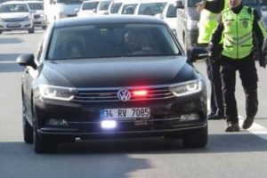 Çakar kullanan sürücülere ceza yağdı