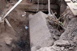 Oto yıkamacıda bulundu! Gizemli lahitin kapağı yarın açılacak