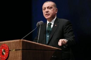 Cumhurbaşkanı Erdoğan'dan milli eskrimciye tebrik telefonu