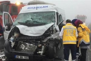 TEM'de ölümlü kaza trafiği kilitledi!