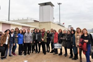 Bursa'da kadın girişimciler, 'kadın hükümlüler' için moral günü düzenledi