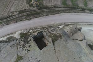 Friglerden kalan 3 bin yıllık şarap deposu