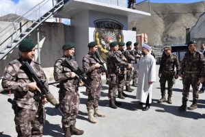 Erbaş'tan Hakkari'de PÖH Şube Müdürlüğünü ziyaret etti