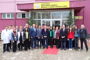 Banazlı öğrencilere 6 bin kitap