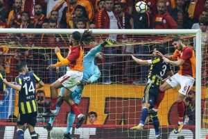 Galatasaraylılar Kadıköy'de galibiyeti özledi