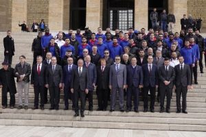 Gençlerbirliği'nden 95'nci yılında Anıtkabir'e ziyaret