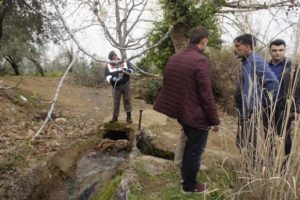 Pikniğe giden vatandaşlar ceset buldu