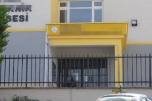Bursa'da öğrencilerle cinsel içerikli yazışmalar yaptığı ileri sürülen Müdür Yardımcısı açığa alındı