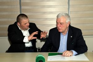 Bursaspor, Turhan Dursun ve Melih Bor'a imza attırdı