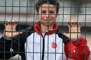 Aysun Akay'dan altın madalya