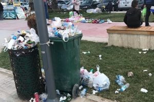 Bursa Mudanya sahili çöplüğe döndü