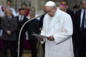 Papa Franciscus'tan çocuk istismarı itirafı