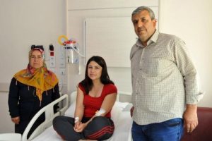 Dudak ve diş arasından tiroit bezi ameliyatı