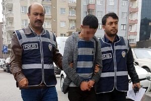Caminin kasasını soyan hırsız yakalandı!