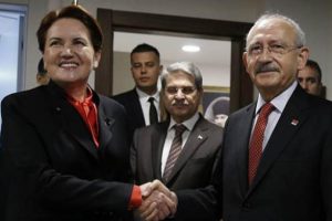 Kılıçdaroğlu'nu kapıda sürpriz isim karşıladı