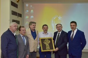 Bursa'da 16 yıllık müdür Marmaris'e atandı