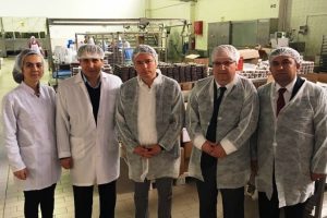 CHP Bursa Milletvekili Aydın kestane şekeri tesislerini ziyaret etti