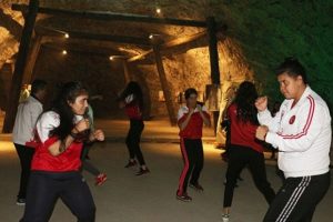 Milli boksörler yerin 150 metre altında idman yaptı