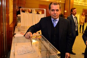 Özbek ''Şampiyonluk kupası benim hakkım'' dedi mi?