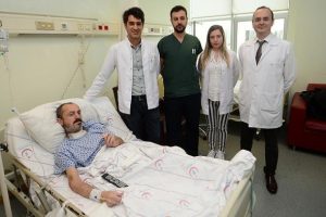Bacak dokusuyla 'damak' ve 'dil' yaptılar