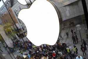 Büyük şok! Apple 2 günde çöktü!
