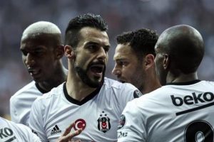 Beşiktaş takibi sürdürdü