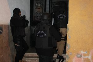 Şanlıurfa'da aranan 13 şahıs yakalandı