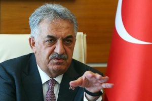 Yazıcı: 3 dönem kuralı devam ediyor