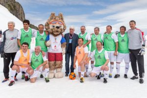 Sovyetlerin efsaneleri kar üstünde futbol oynadı