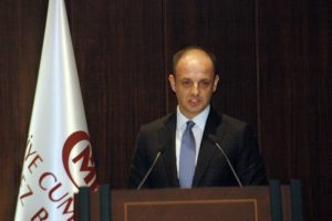 Çetinkaya, yıl sonu enflasyon tahminini yükseltti