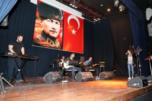 Bursa Mudanya'da müzik yarışması heyecanı