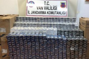 Van'da kaçak sigara operasyonu