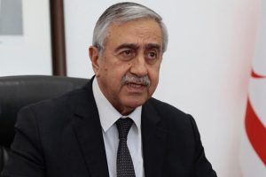 Akıncı: Kıbrıs'ta çözüme ulaşmak hala mümkün