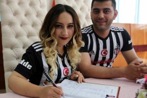 Nikah masasında şaşırtan görüntü