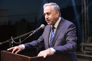 Mustafa Akıncı'dan Rumlara çağrı