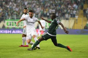 Bursaspor, evinde Atiker Konyaspor'u mağlup etti