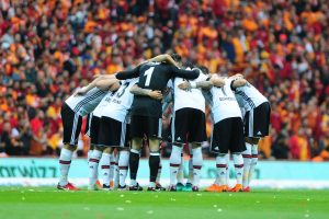 Beşiktaş kazanıp bekleyecek