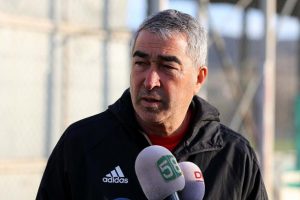 Sivasspor Teknik Direktörü Aybaba: Puanla dönmek istiyoruz