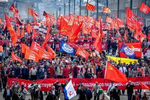 1 Mayıs kutlamalarında binlerce kişi Kızıl Meydan'ı doldurdu