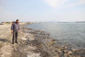 Ayvalık'ta deniz ve kumsaldan demir çıkarılacak
