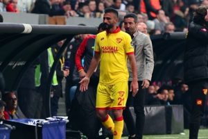 Göztepe'de Rotman ve Selçuk formayı kaptırdı