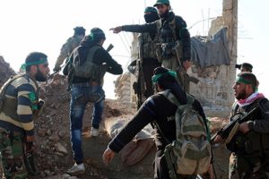 Afrin merkezine ÖSO bayrağı dikildi
