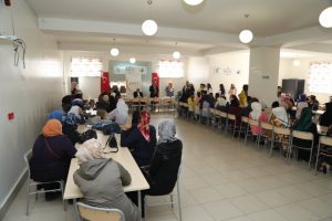 Türkçe eğitimi gören Suriyelilere sertifikaları verildi