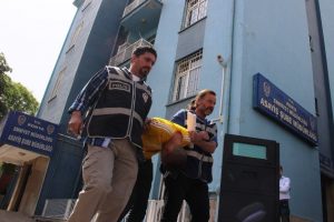 550 bin liralık soygunu şirket çalışanı akrabalarıyla planlamış