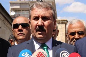 Destici: Ya eski Türkiye'ye özlem duyanlar...