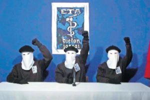 ETA kendini feshetti!